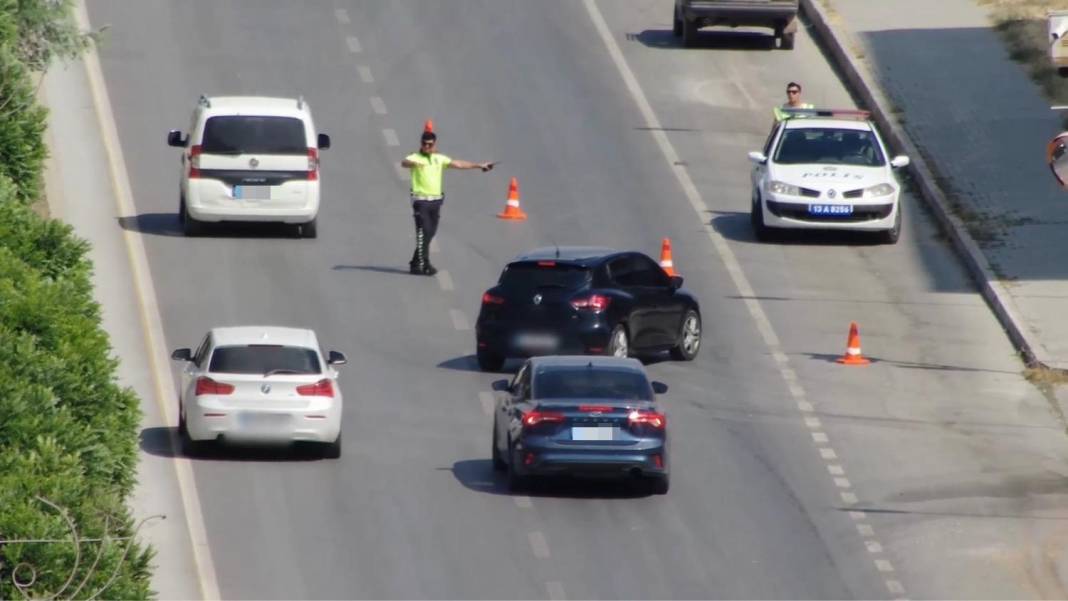 Bitlis'te dron destekli trafik denetiminde 28 bin 921 araç kontrol edildi 6